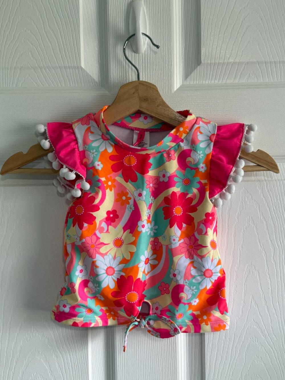 BETSEY JOHNSON Girls Size 4T Multicolor Floral Rashguard Top